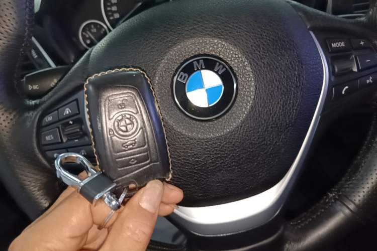 Used BMW 3 Series 2016 320Li Fashion Model Vehicle Key