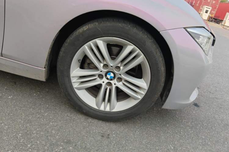 Used BMW 3 Series 2016 320Li Ambition Model Right Front Wheel Hub