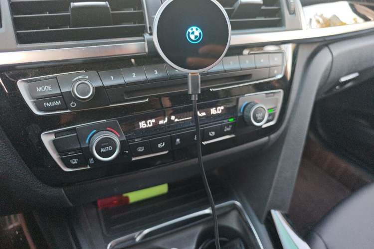 Used BMW 3 Series 2016 320Li Ambition Model Audio And AC Panel
