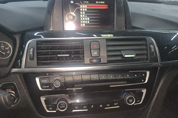 Used BMW 3 Series 2016 320Li Ambition Model Audio And AC Panel