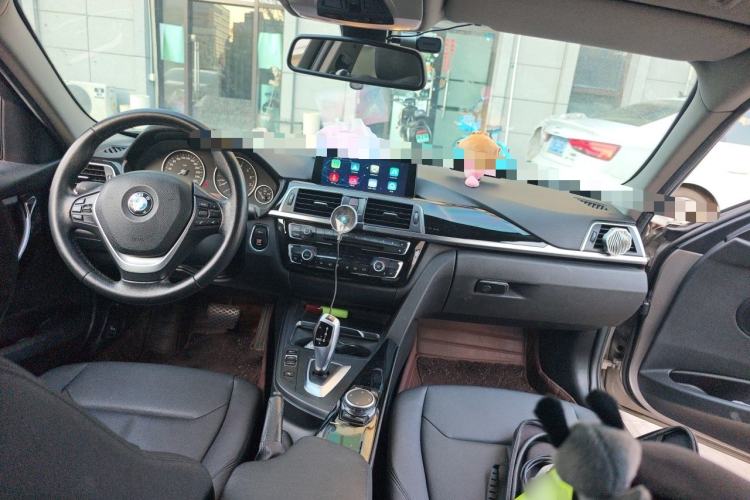 Used BMW 3 Series 2016 320Li Ambition Model Center Console