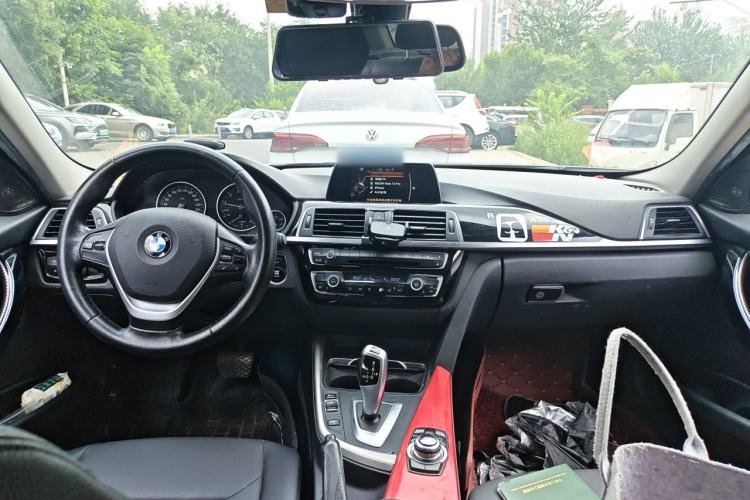 Used BMW 3 Series 2016 320Li Fashion Model Center Console