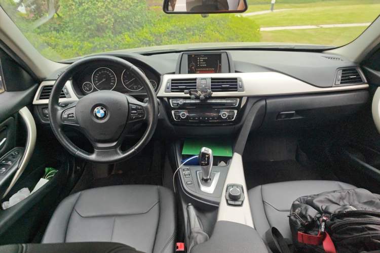 Used BMW 3 Series 2016 316i Fashion Model Center Console