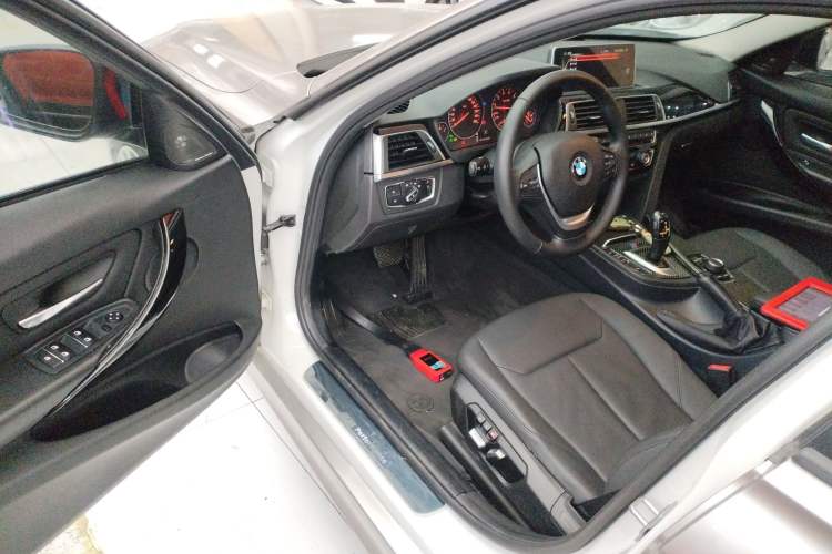 Used BMW 3 Series 2016 316i Fashion Model Driver Seat