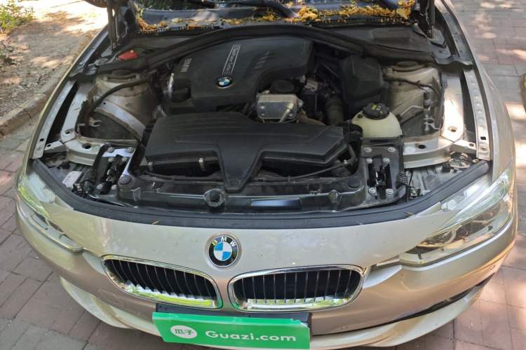Used BMW 3 Series 2016 320Li Fashion Model Engine Bay