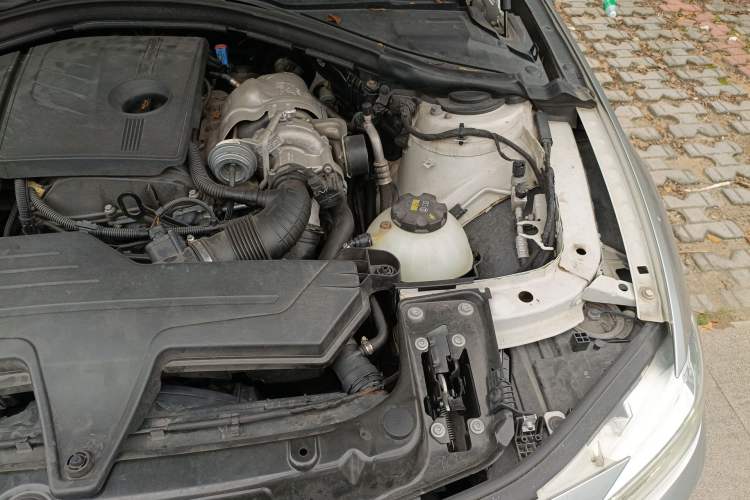 Used BMW 3 Series 2016 316Li Fashion Model Engine Bay Left