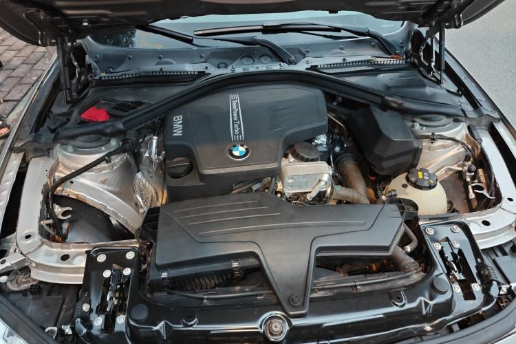 Used BMW 3 Series 2016 320Li Luxury Design Package Engine Bay