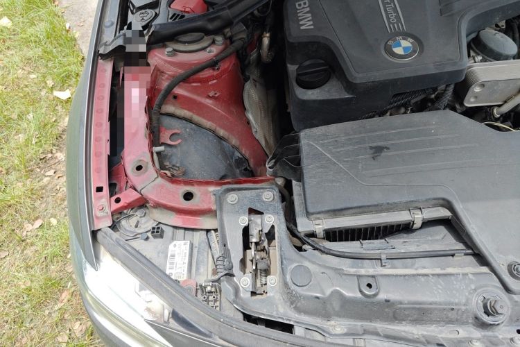 Used BMW 3 Series 2016 320i Fashion Model Engine Bay Right