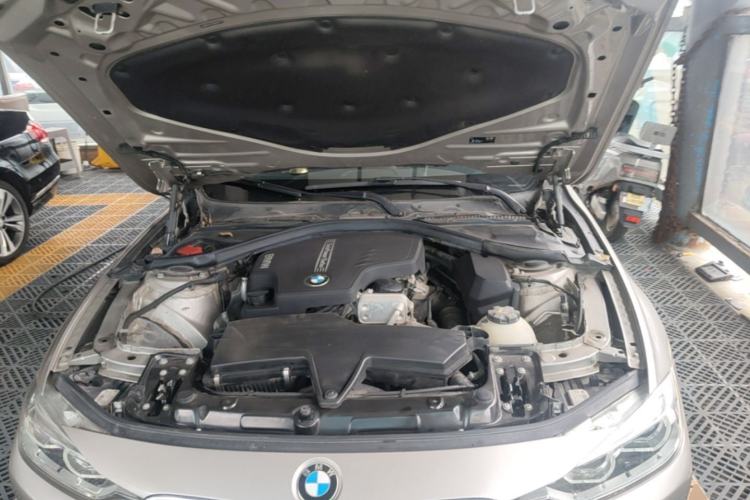 Used BMW 3 Series 2016 320Li Fashion Model Engine Bay