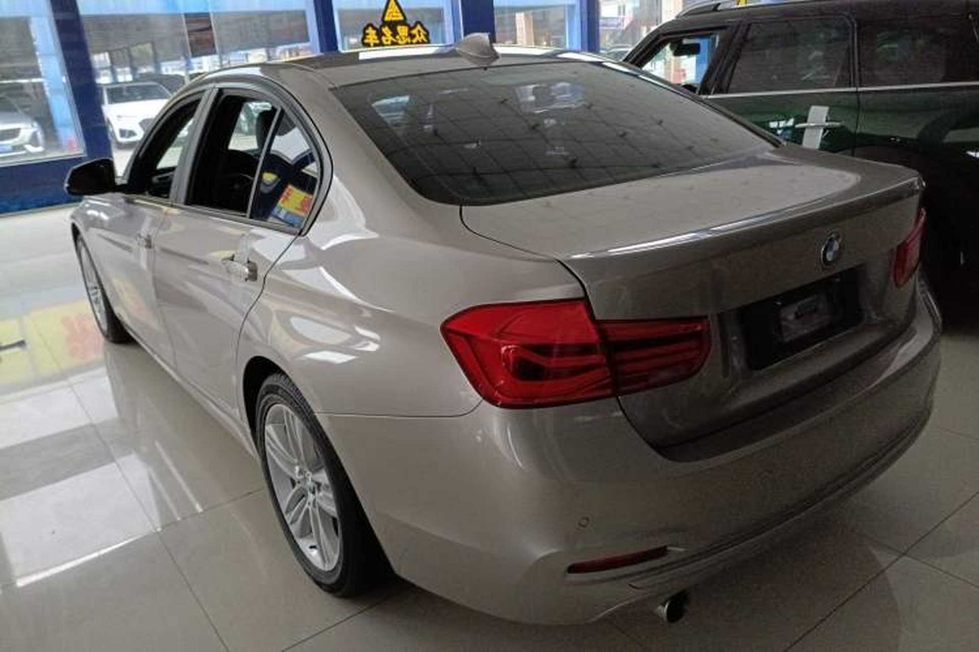 Used BMW 3 Series 2016 320i Fashion Model Exterior 1