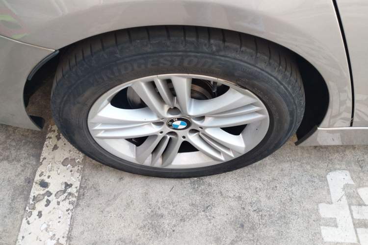 Used BMW 3 Series 2016 320Li Fashion Model Exterior 8