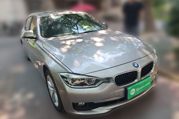 Used BMW 3 Series 2016 320Li Fashion Model Front Right 45 Deg