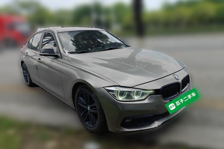 Used BMW 3 Series 2016 320i Fashion Model Front Right 45 Deg
