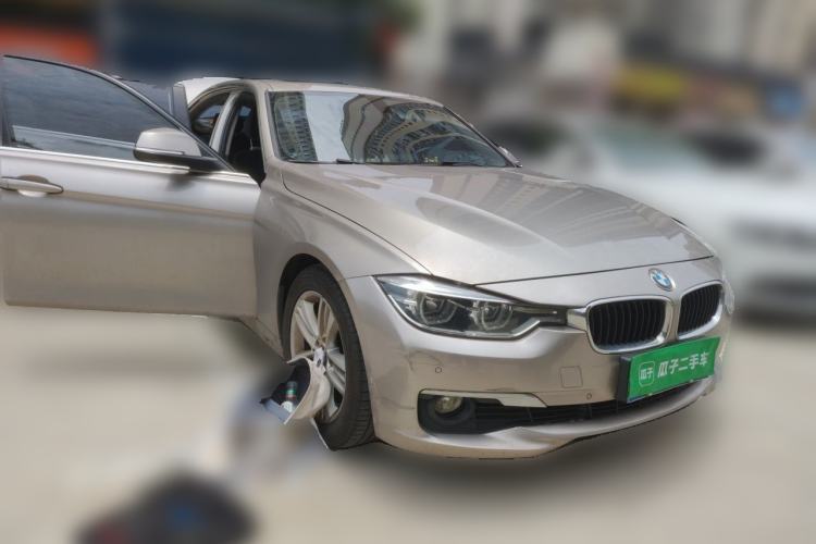 Used BMW 3 Series 2016 320Li Ambition Model Front Right 45 Deg