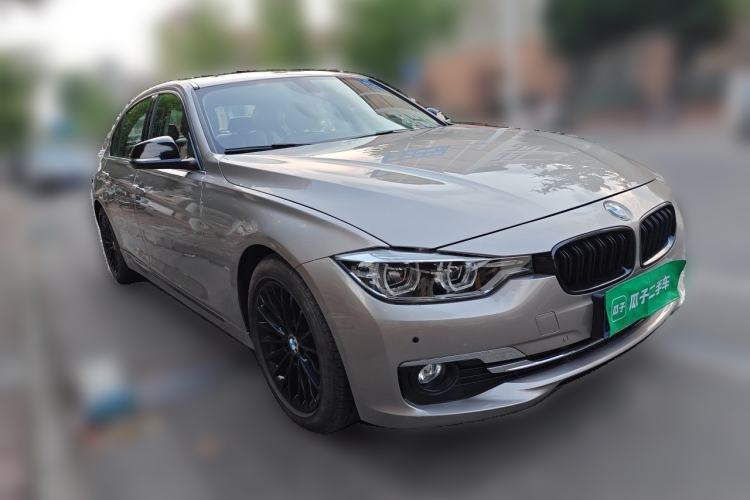 Used BMW 3 Series 2016 320Li Luxury Design Package Front Right 45 Deg