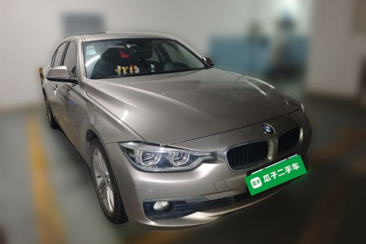 Used BMW 3 Series 2016 320Li Fashion Model Front Right 45 Deg