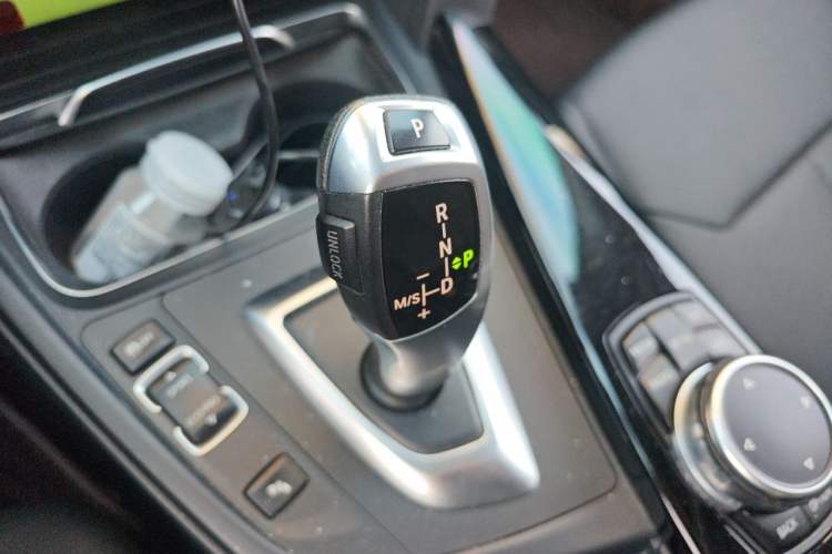 Used BMW 3 Series 2016 320Li Ambition Model Gear Lever