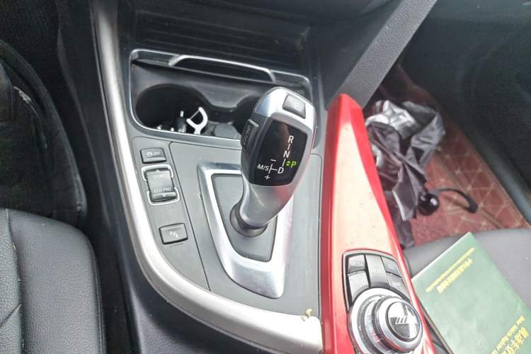 Used BMW 3 Series 2016 320Li Fashion Model Gear Lever