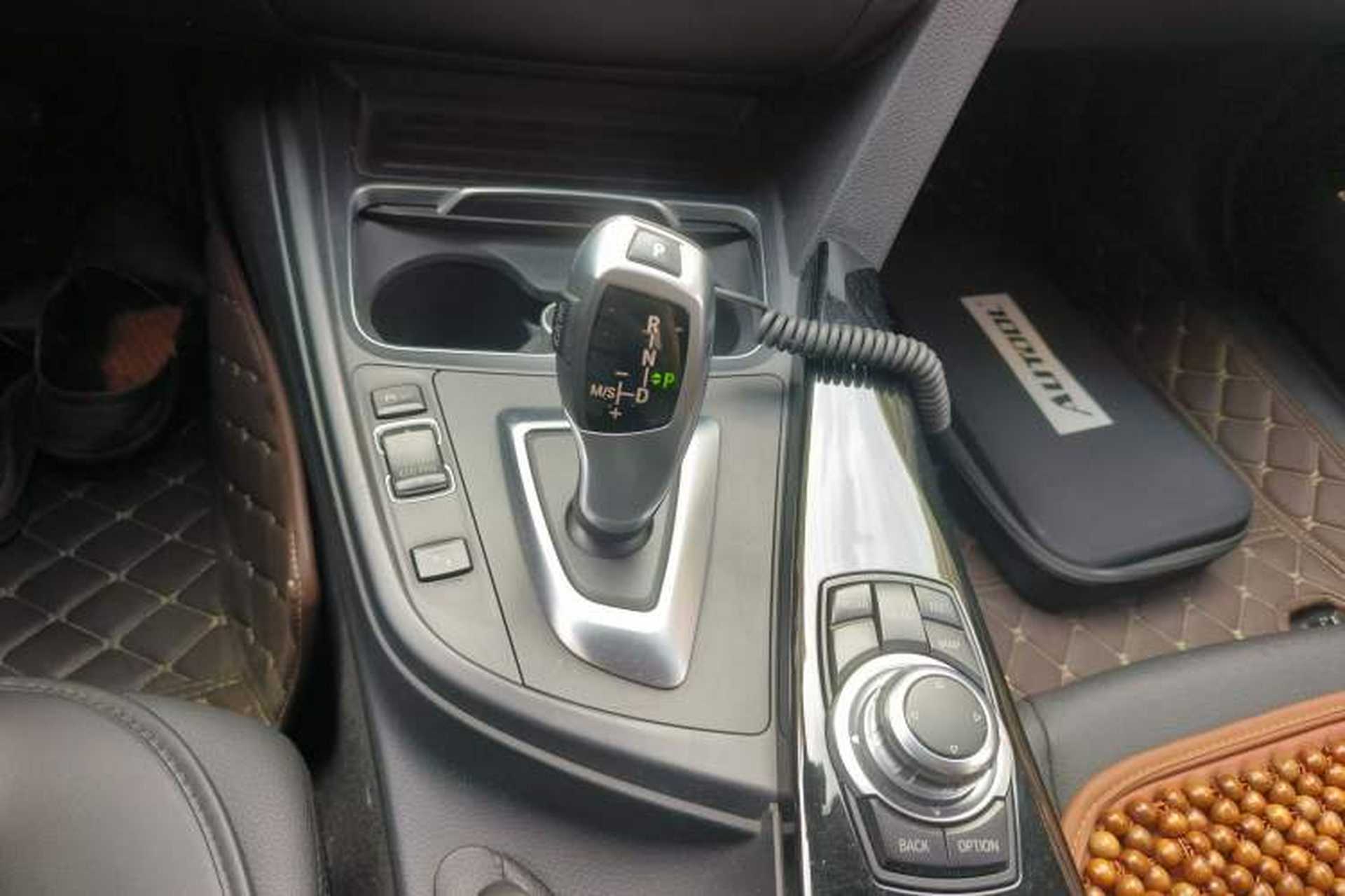 Used BMW 3 Series 2016 320Li Fashion Model Gear Lever