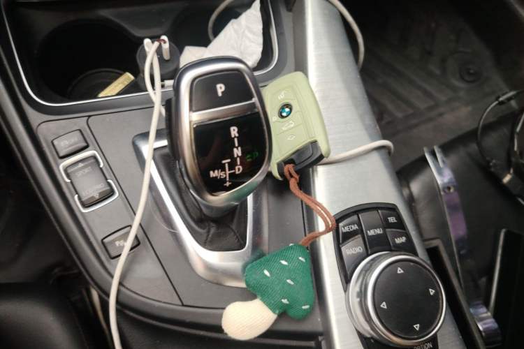 Used BMW 3 Series 2016 328Li Fashion Model Gear Lever