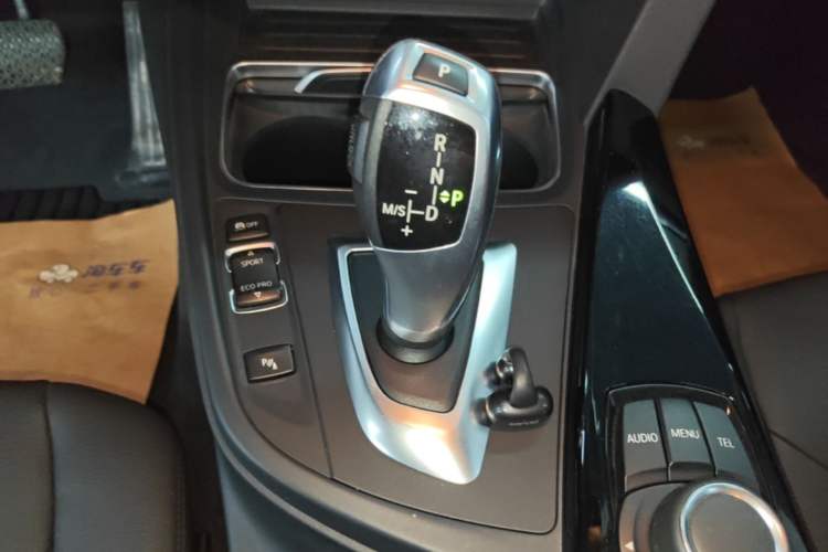 Used BMW 3 Series 2016 316i Fashion Model Gear Lever
