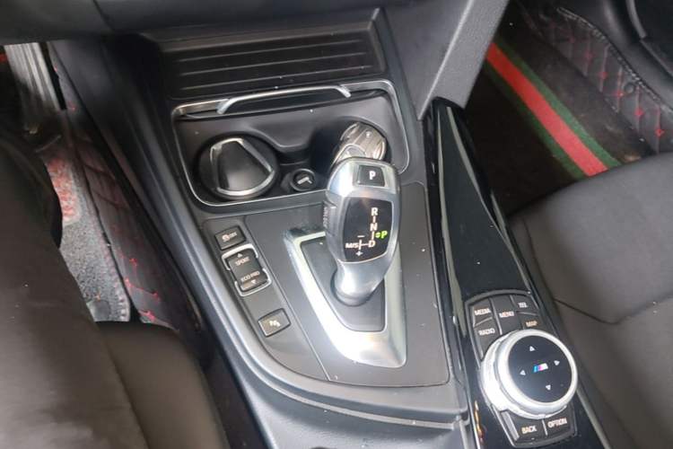 Used BMW 3 Series 2016 320Li Fashion Model Gear Lever
