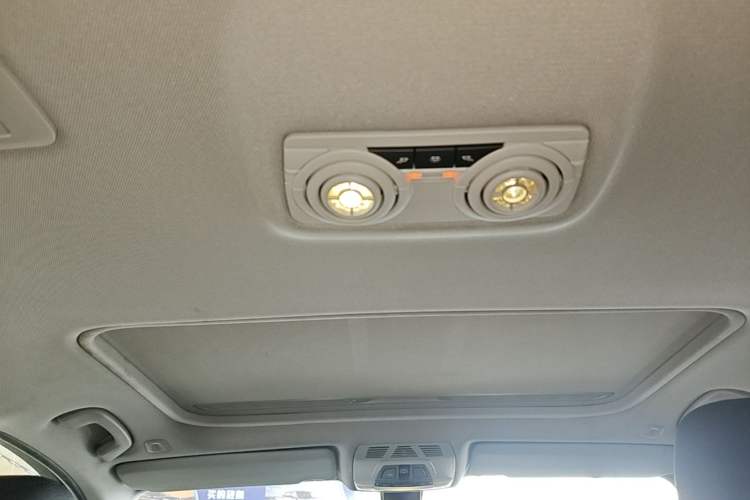 Used BMW 3 Series 2016 320Li Fashion Model Headliner
