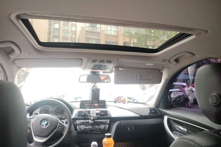 Used BMW 3 Series 2016 328Li Fashion Model Headliner