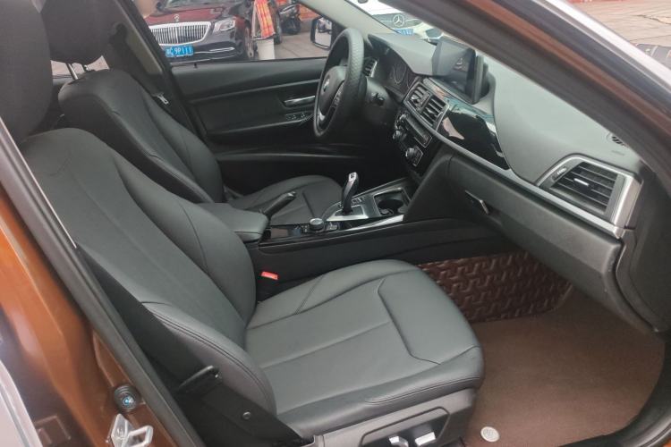 Used BMW 3 Series 2016 320Li Fashion Model Interior 1