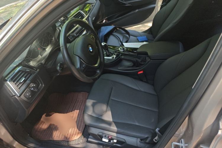 Used BMW 3 Series 2016 320Li Fashion Model Left Front Seat
