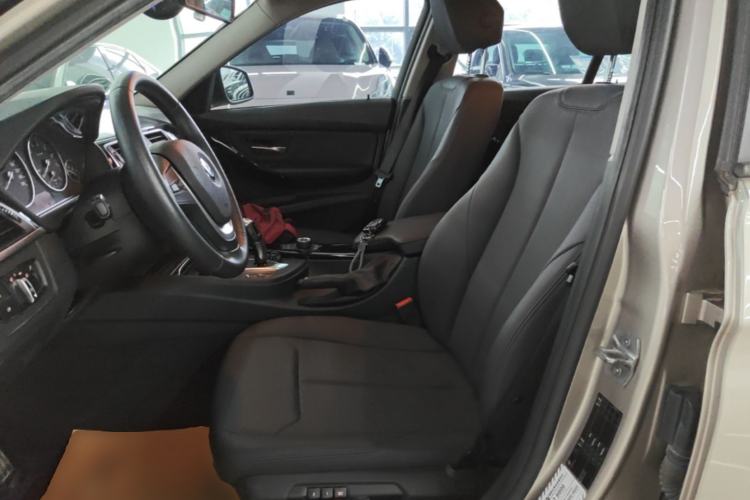 Used BMW 3 Series 2016 316i Fashion Model Left Front Seat