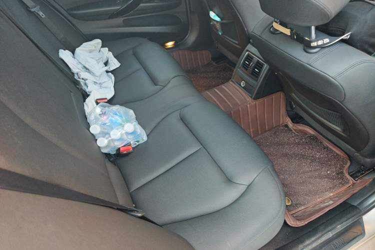 Used BMW 3 Series 2016 320Li Ambition Model Left Rear Seat