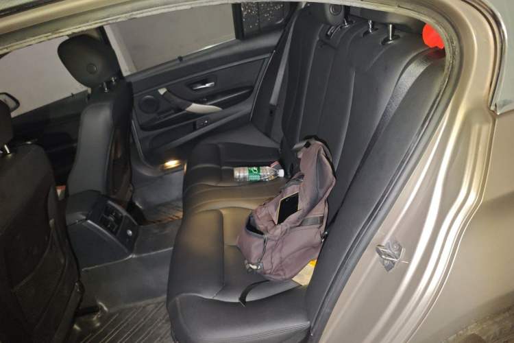Used BMW 3 Series 2016 320Li Fashion Model Left Rear Seat