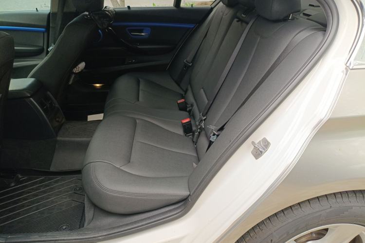 Used BMW 3 Series 2016 316Li Fashion Model Left Rear Seat