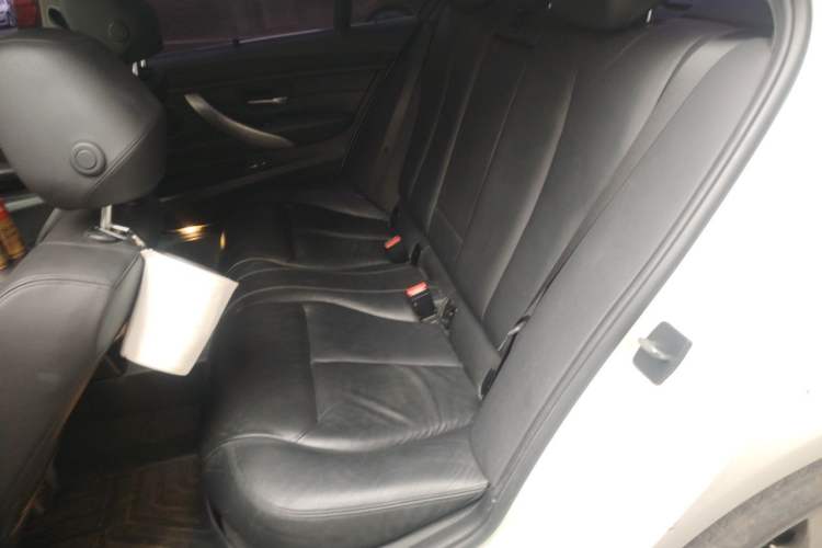 Used BMW 3 Series 2016 328Li Fashion Model Left Rear Seat