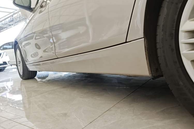 Used BMW 3 Series 2016 320Li Fashion Model Left Side Sill