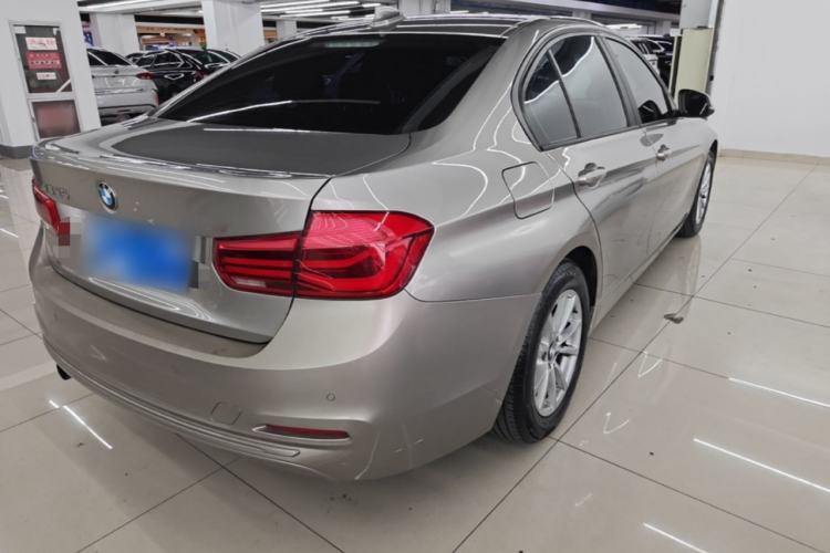 Used BMW 3 Series 2016 316i Fashion Model Rear Right 45 Deg