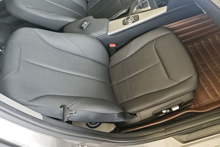 Used BMW 3 Series 2016 320Li Fashion Model Right Front Seat