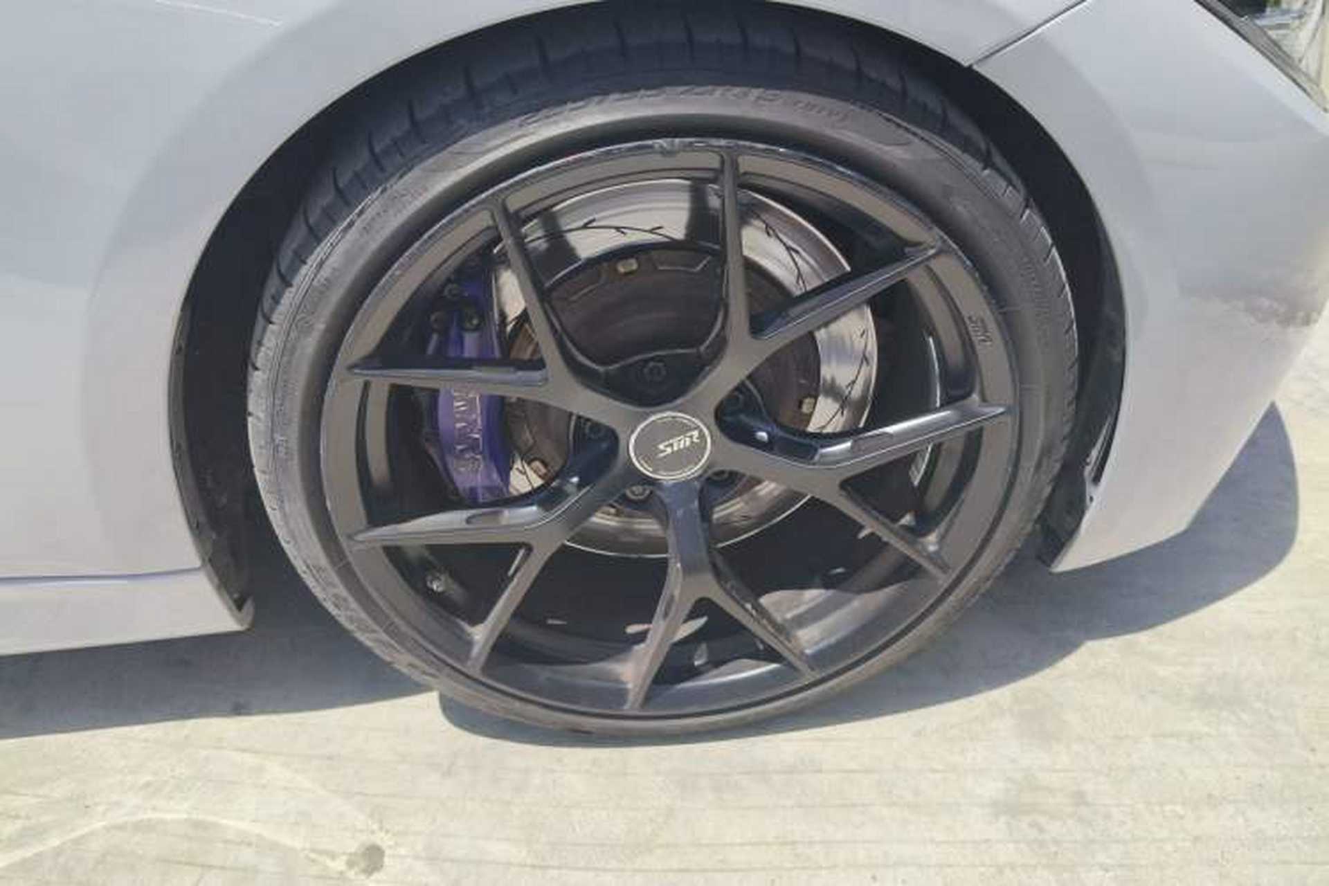 Used BMW 3 Series 2016 328i M Sport Right Front Wheel Hub