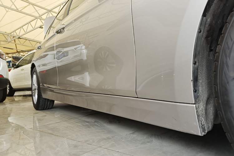 Used BMW 3 Series 2016 320Li Fashion Model Right Side Sill