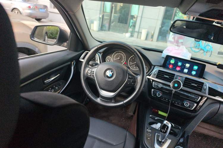 Used BMW 3 Series 2016 320Li Ambition Model Steering Wheel