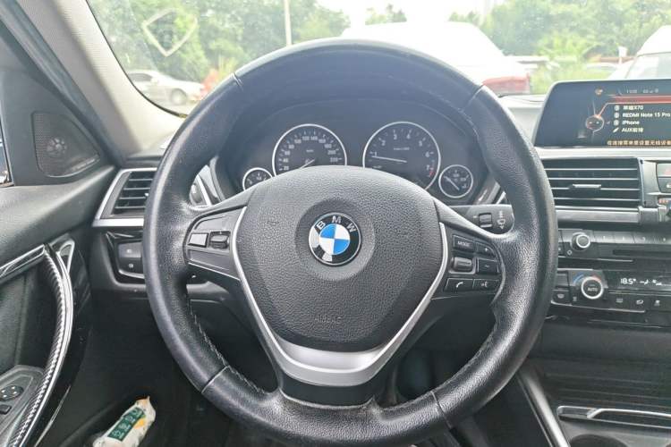 Used BMW 3 Series 2016 320Li Fashion Model Steering Wheel
