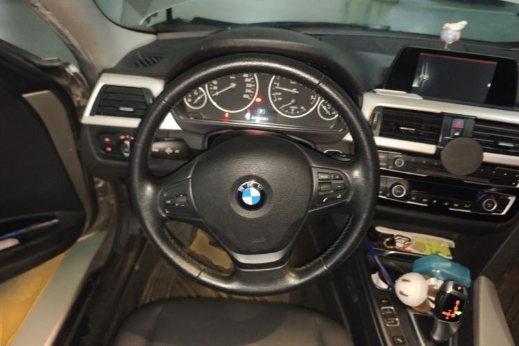 Used BMW 3 Series 2016 320Li Fashion Model Steering Wheel