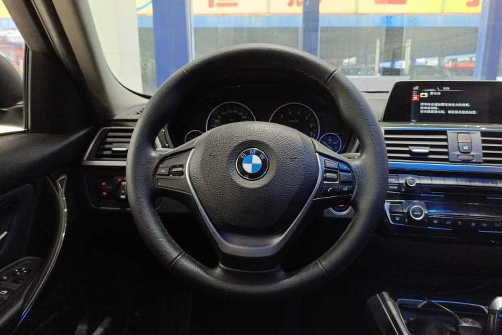 Used BMW 3 Series 2016 320i Fashion Model Steering Wheel