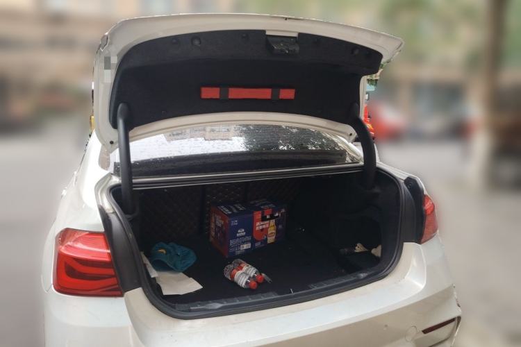 Used BMW 3 Series 2016 328Li Fashion Model Trunk