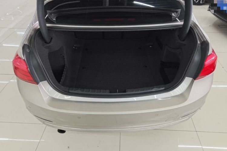Used BMW 3 Series 2016 316i Fashion Model Trunk