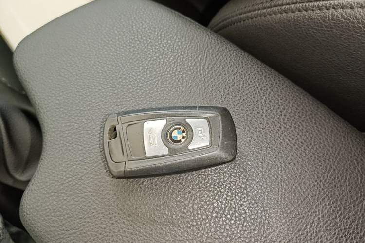 Used BMW 3 Series 2016 320Li Fashion Model Vehicle Key