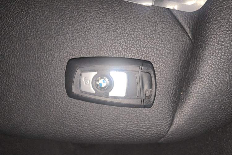 Used BMW 3 Series 2016 320Li Ambition Model Vehicle Key