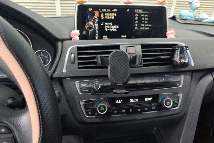 Used BMW 3 Series 2016 320Li Ambition Model Audio And AC Panel