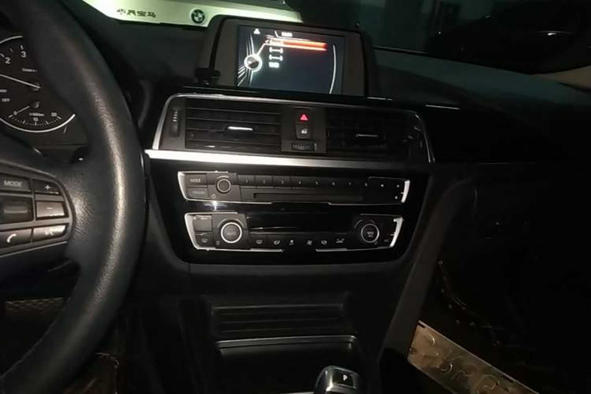 Used BMW 3 Series 2016 320Li Ambition Model Audio And AC Panel